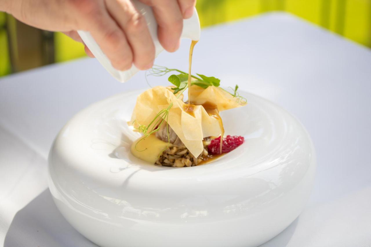 The Vintage House - Douro Hotel Pinhao Exterior photo A modern French dish