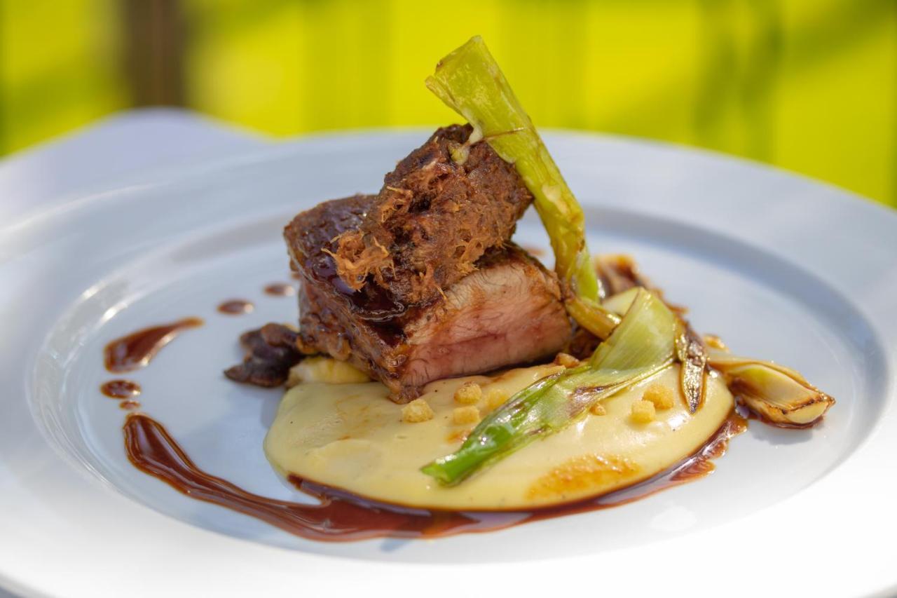 The Vintage House - Douro Hotel Pinhao Exterior photo A prepared dish of beef tenderloin